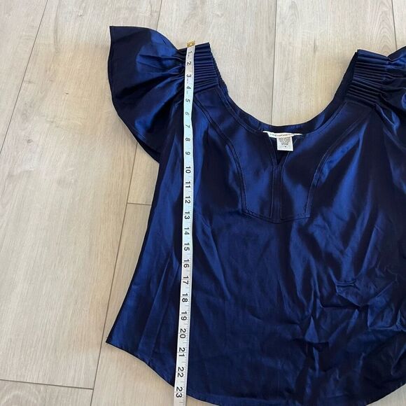 Diane Von Furstenberg top size 6 - Picture 3 of 8